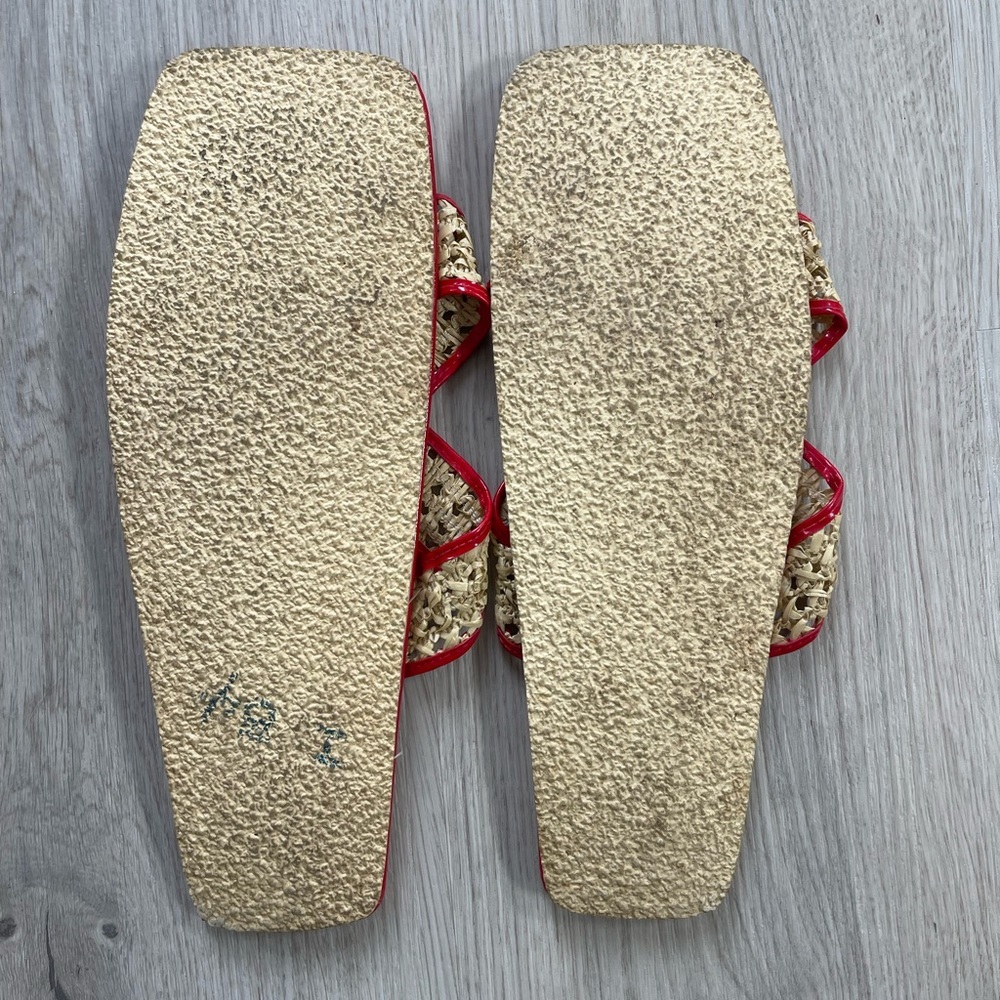 COPY - Vintage Red Rattan Criss Cross Slides Shoes Slippers 50s 60s Mid Century… - Picture 4 of 4